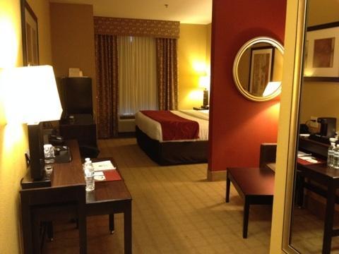 Comfort Suites Tupelo Room photo